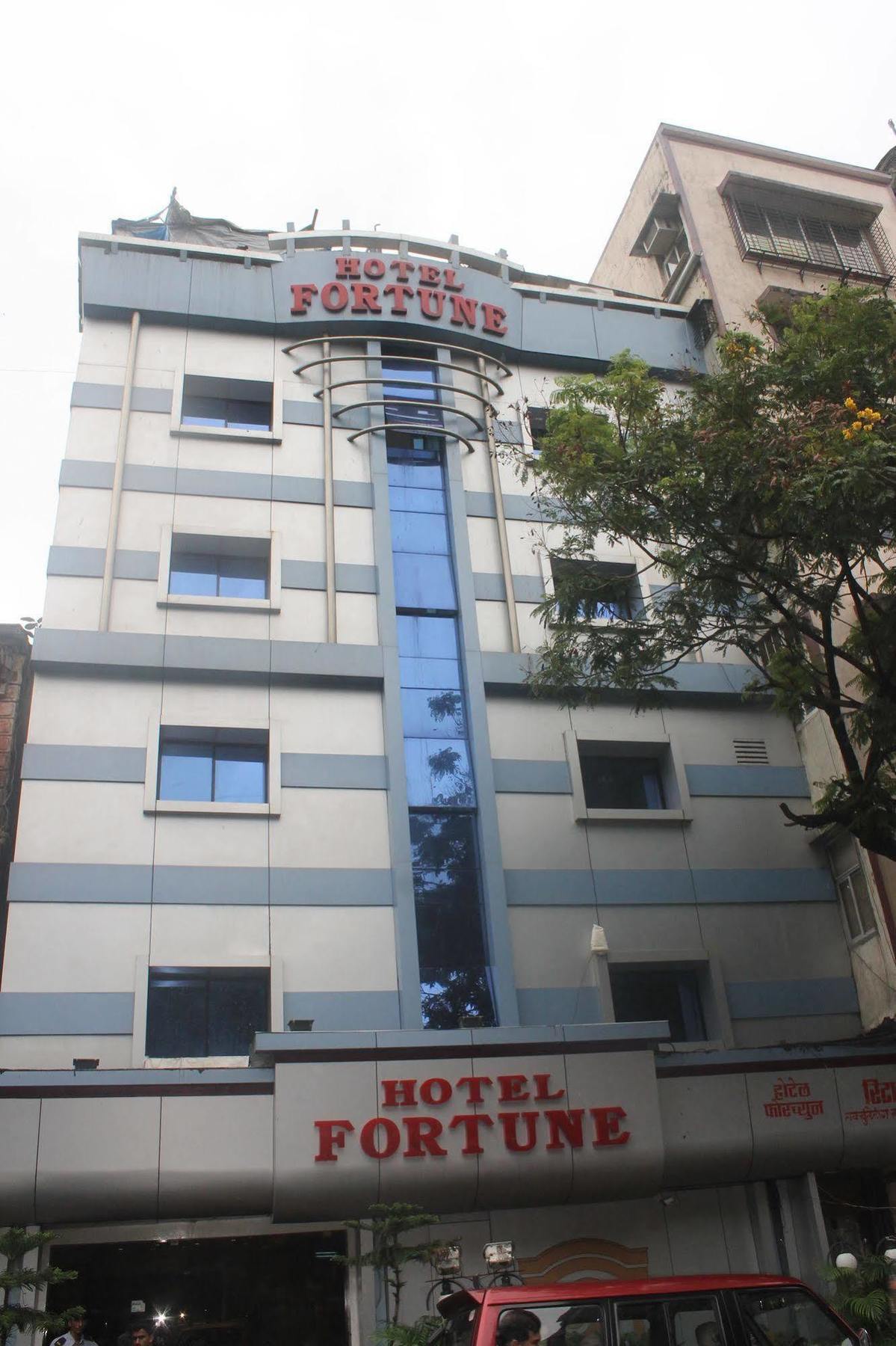 Hotel Fortune Мумбай Екстериор снимка