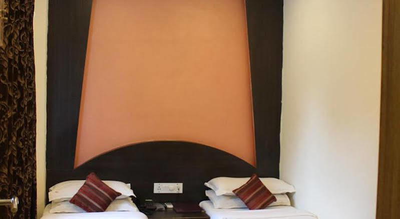 Hotel Fortune Мумбай Екстериор снимка